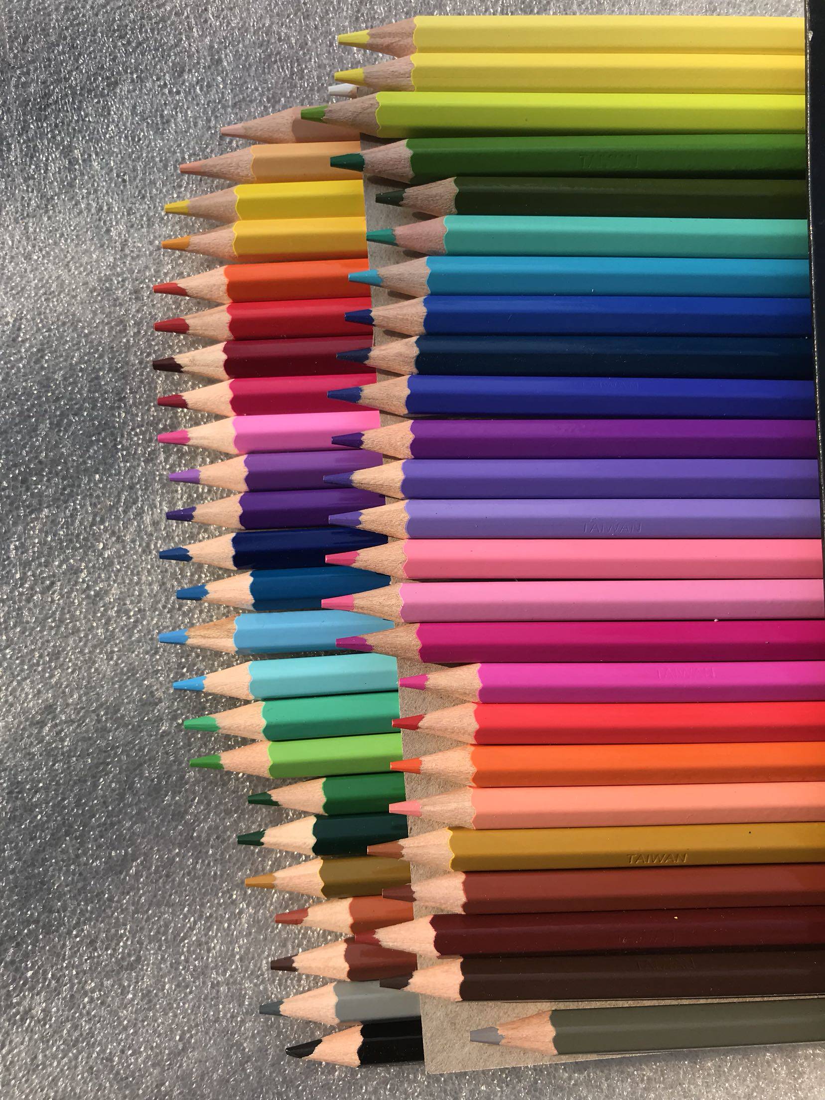 聪明新款六角椴木油性铅笔纸盒盒装50色铅笔