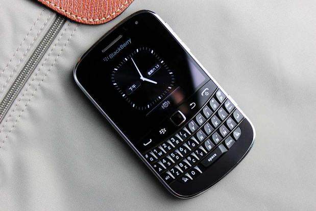 一折黑莓手机智能手机_blackberry/黑莓9900 全键盘三网电信手机 备用