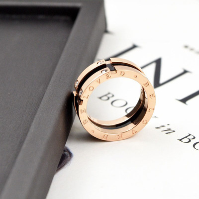 吉猫曼原创款beloved心爱的人钛钢戒指闪钻玫瑰金指环女不掉色