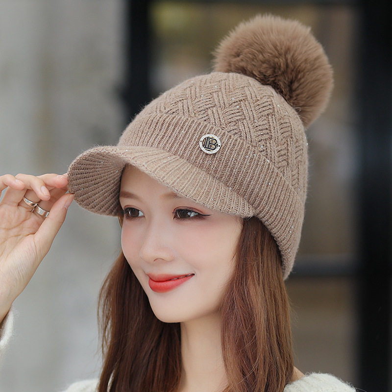 韩版帽檐时尚毛线帽女秋冬季保暖防寒棒球帽纯色带大毛球鸭舌帽子