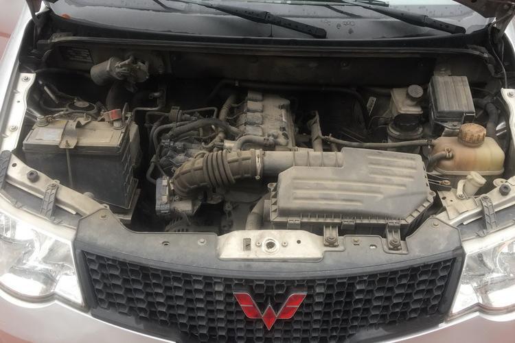 【第一次拍卖】浙f511cf五菱牌lzw6430jf小型普通客车