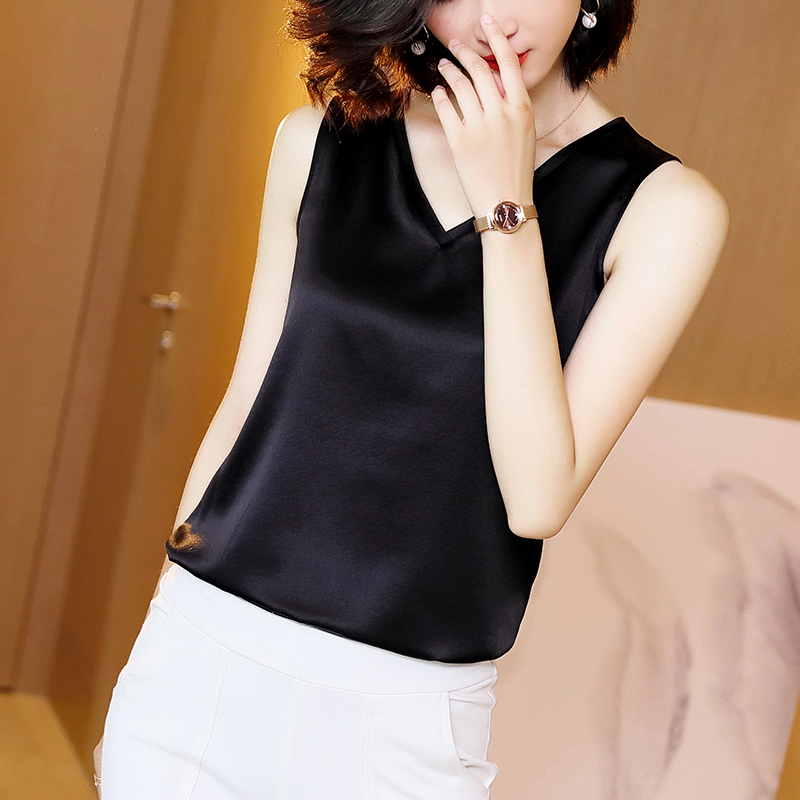 v领真丝背心女大码黑色宽松桑蚕丝新款外穿内搭打底上衣无袖吊带在类目 女装/女士精品, 背心吊带中 - 来自Buy2taobao.com提供专业的淘宝代购服务