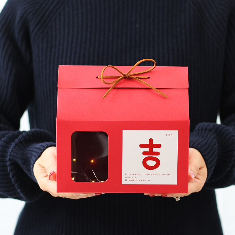 红色新年雪花酥牛轧糖饼干圣诞包装盒袋太妃糖玛德琳奶枣手提礼盒