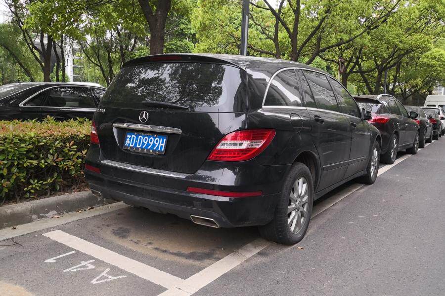 【第一次拍卖】梅赛德斯-奔驰wdccb5ee小型普通客车1辆