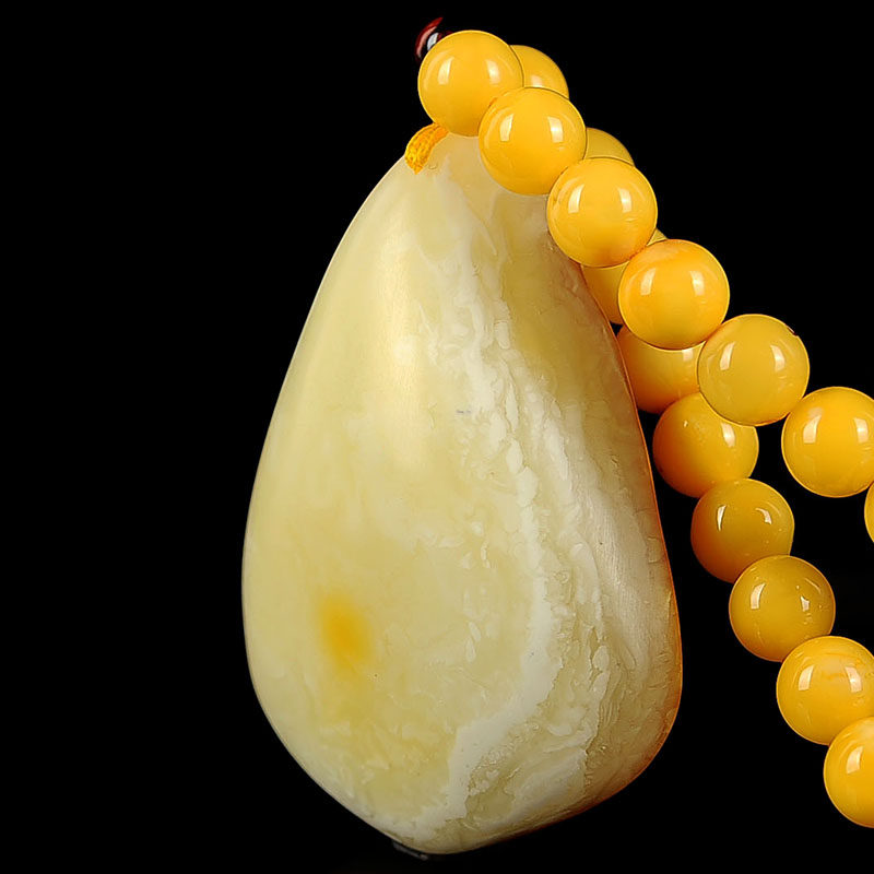 34.61克(含蜜蜡链)天然带皮白蜜蜜蜡随形挂件