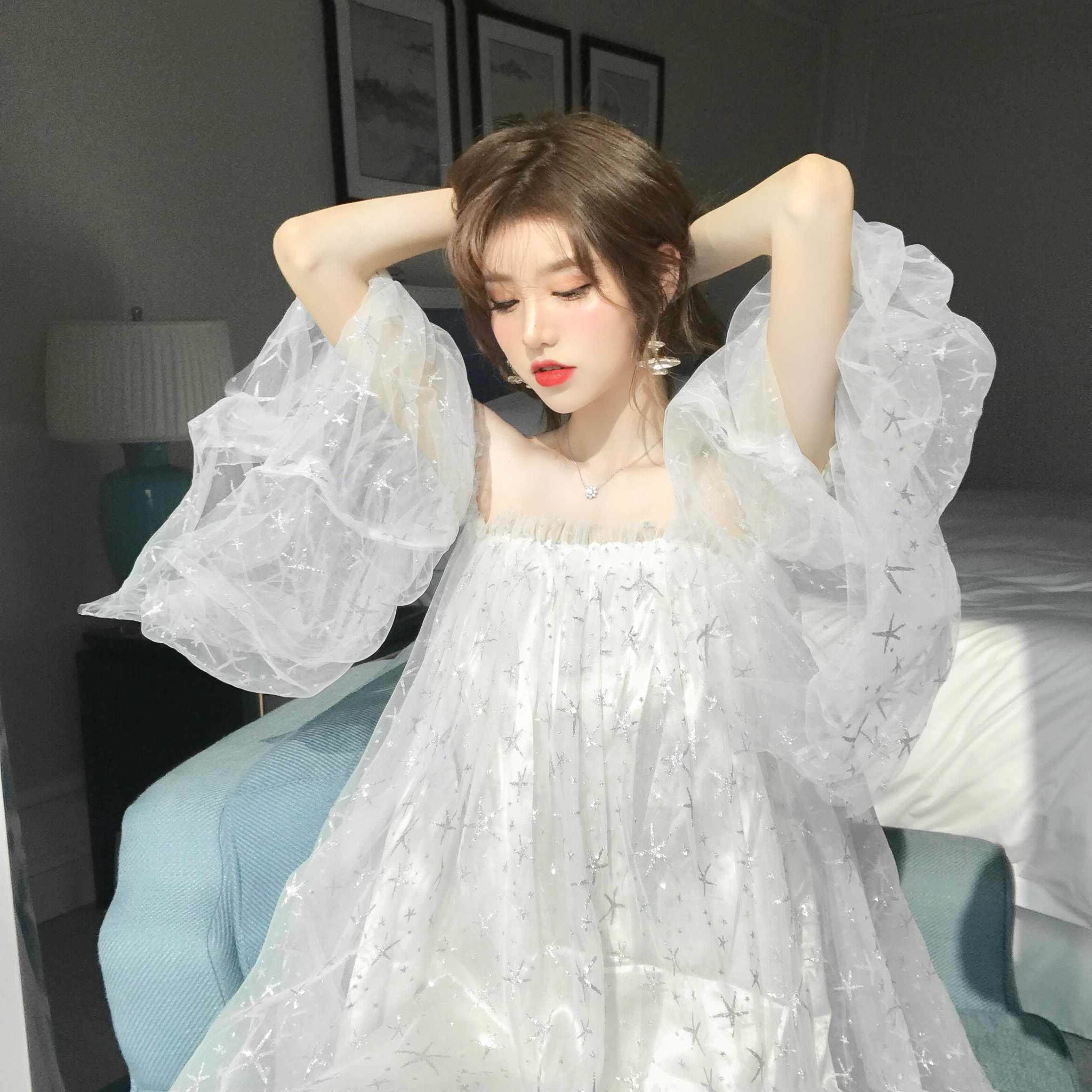 冲冠2019夏季宽松露肩性感泡泡袖连衣裙星星网纱仙女裙子短裙女装