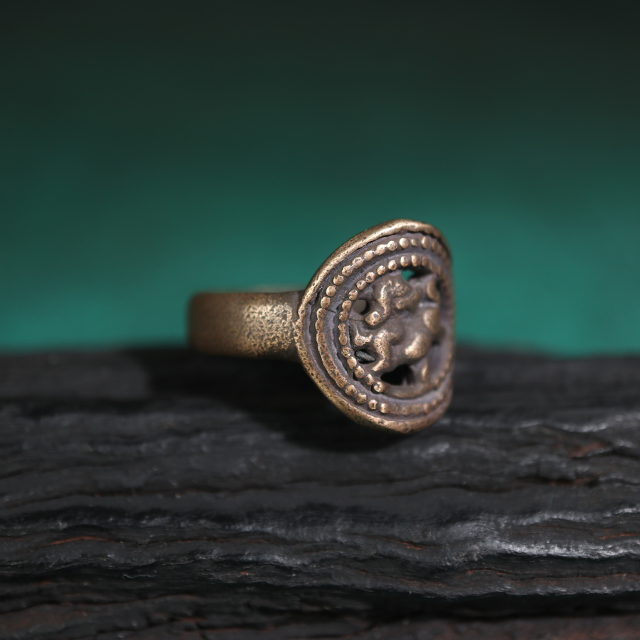 老利马铜罕见雪狮戒指配饰藏式民族风手工制作老托甲男女老铜戒指