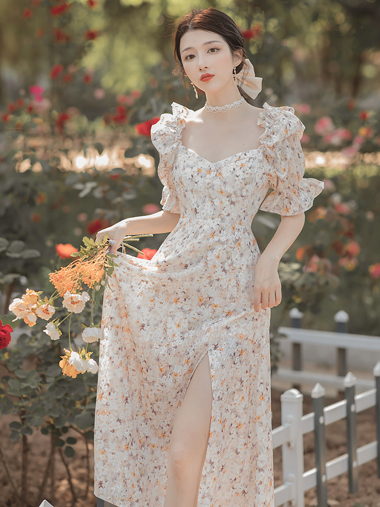 爱丽丝甜美碎花公主约会裙花瓣袖方领高腰小开衩茶歇写真连衣裙夏