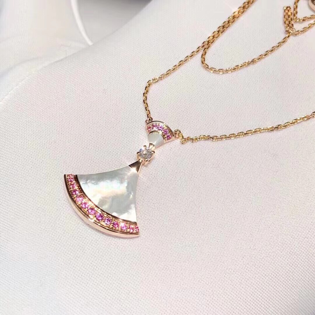 宝格丽项链扇子