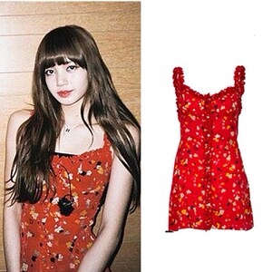 红色碎花短裙沙滩吊带图片