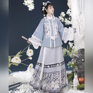 成人原创雪玉兔明制汉服女方领补服半袖马面裙拜年秋冬加绒套装