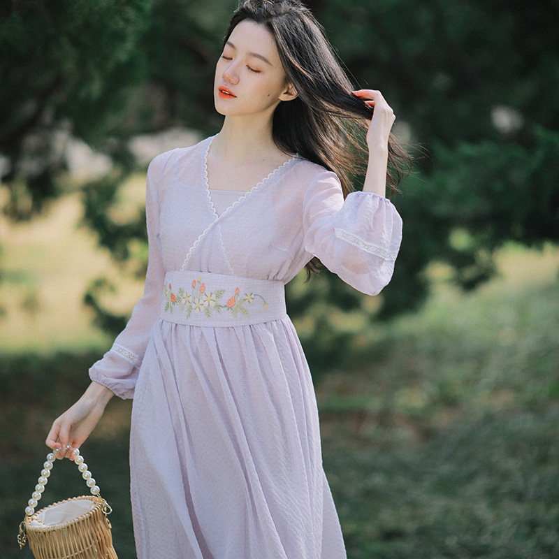 繁星如梦  微笑向暖复古日常轻国风连衣裙女刺绣腰封交领夏季长裙