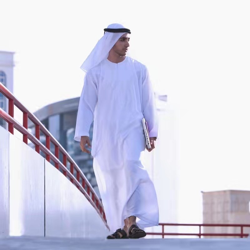 新款传统中东男士长袍迪拜旅游纪念品套装头巾+头箍+大袍白袍
