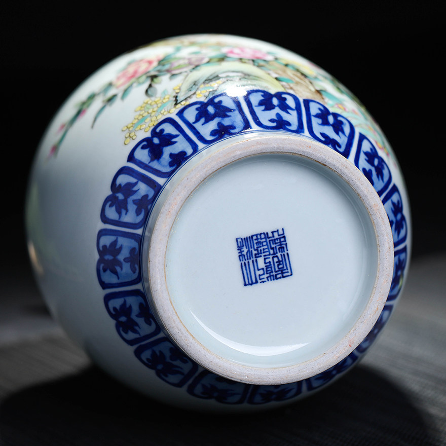 重工粉彩青花玉堂富贵瓶 艺术瓷厂老画师