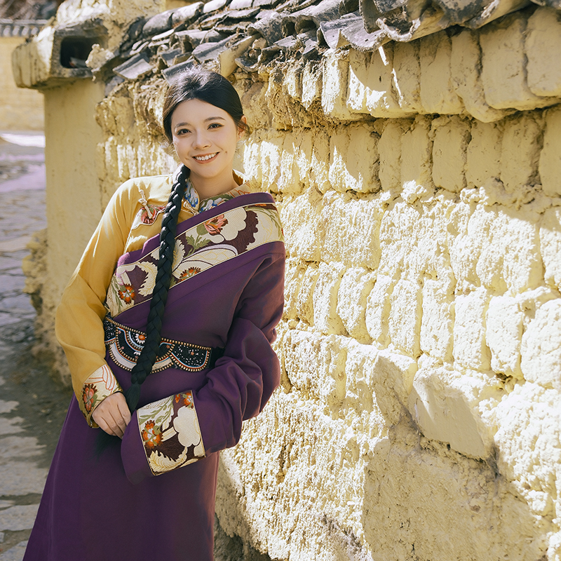  「黛紫」紫色藏袍女 川西旅拍藏装藏服刺绣西藏藏族旅游衣服