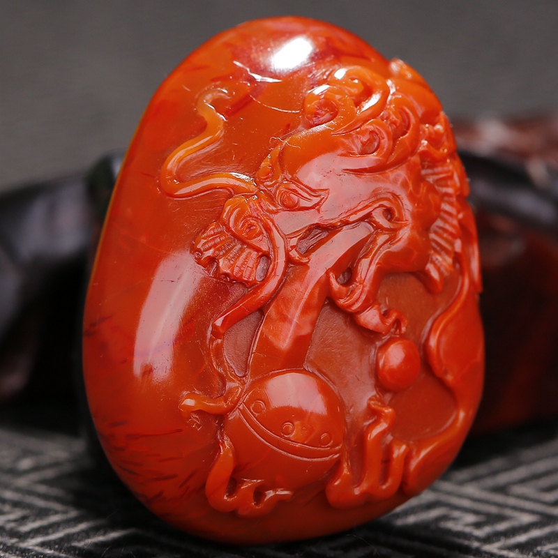 【41.98克】天然南红玛瑙 锦红 祥龙 挂件