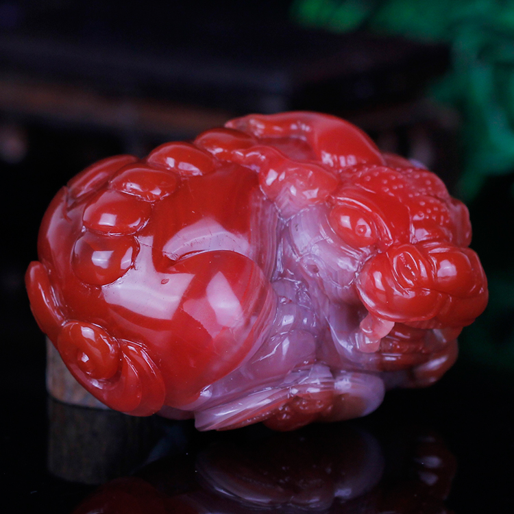 298.24g 顶级天然南红玛瑙貔貅把件 【柿子红】