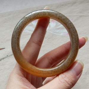 新疆和田玉且末糖玉图片