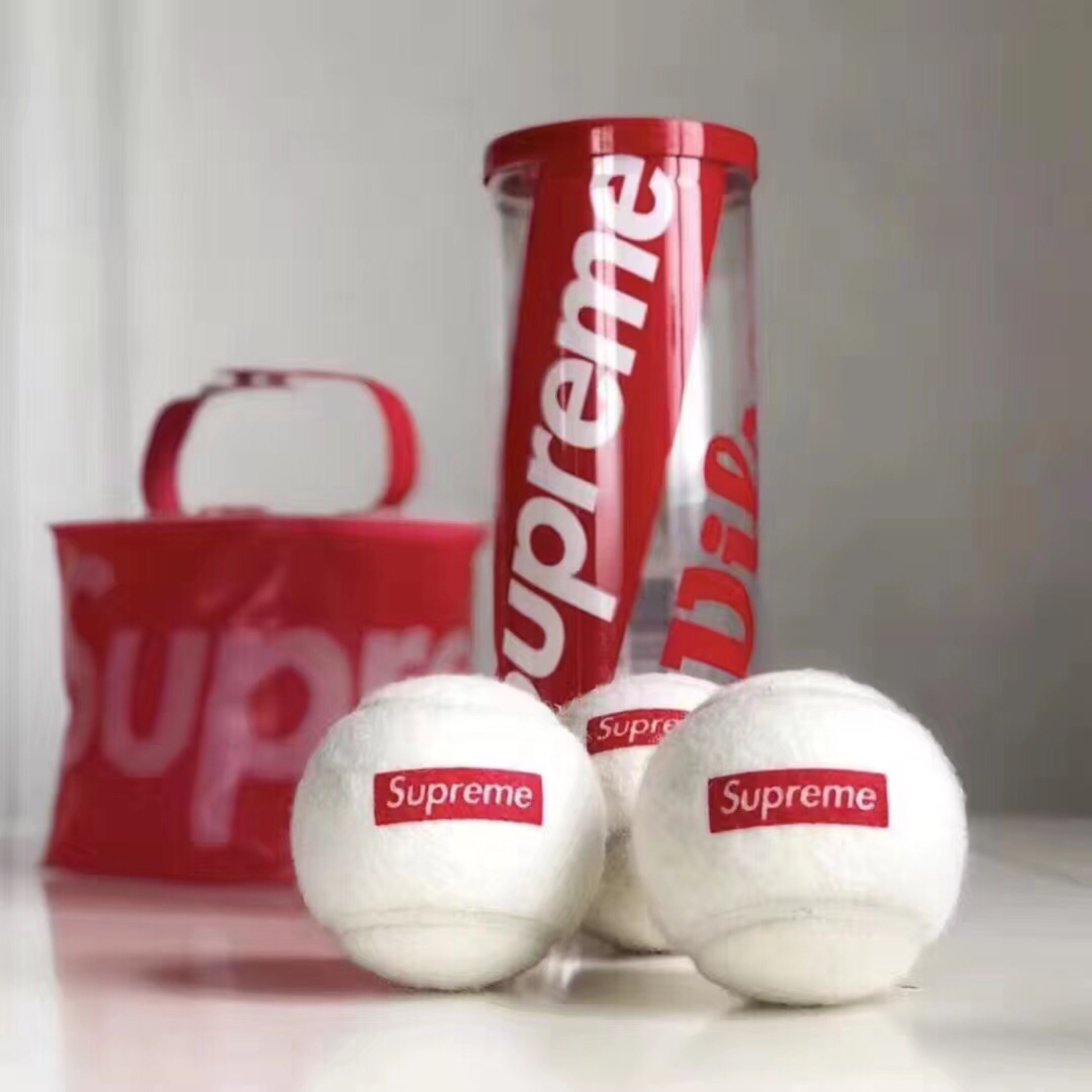 Supreme Wilson Tennis Balls 18SS 聯名網球套裝 網球在類目 運動/瑜伽/健身/球迷用品, 網球, 網球中 - 來自Buy2taobao.com提供專業的淘寶代購服務
