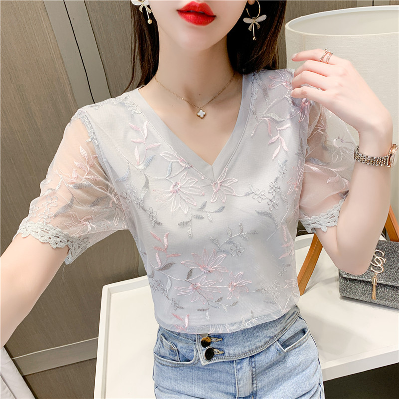 实拍 小众设计感刺绣蕾丝上衣女2021夏季新款修身显瘦遮肉洋气T恤