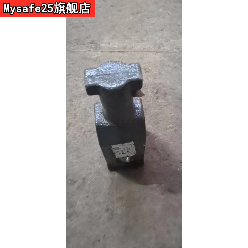 重汽豪瀚浩瀚全车配件豪沃金王子牵引钩拖车钩