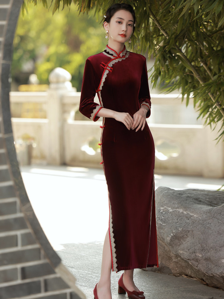 长款改良旗袍金丝绒秋冬新款七分袖蕾丝镶边弹力走秀宴会日常可穿