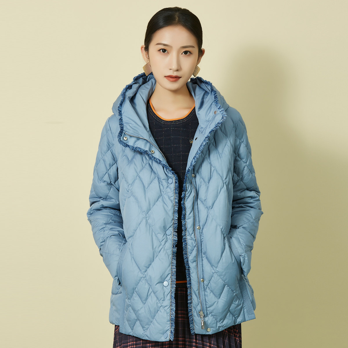 轻薄款羽绒服短款洋气女保暖防寒妈妈装外套歌蒂诗冬款1a43y0539