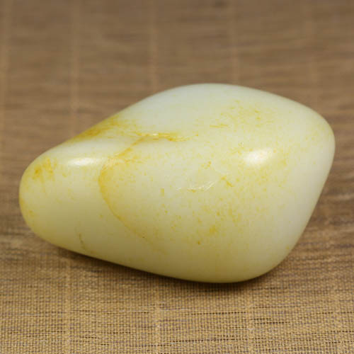 370.500克 和田玉 羊脂玉 精美原石