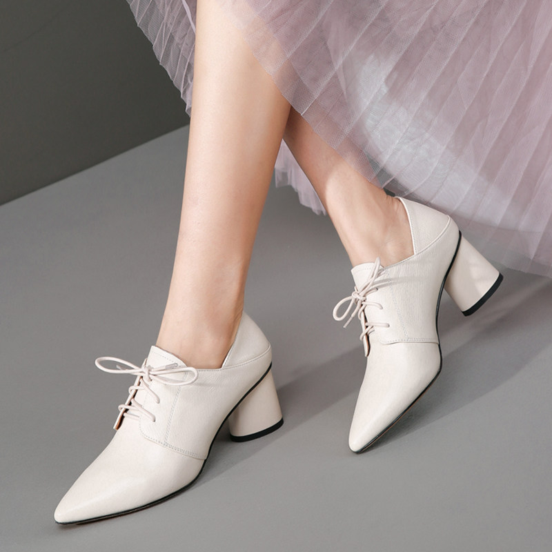 白色皮鞋女真皮高跟