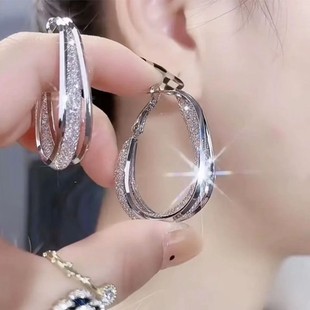 气质大耳圈2024新款时尚夸张圆显脸瘦高级感圈圈耳环女纯银针设计