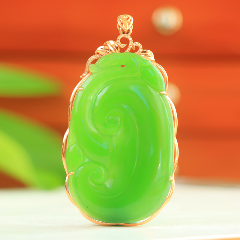 和田玉如意吊坠图片(和田玉如意手把件图片)