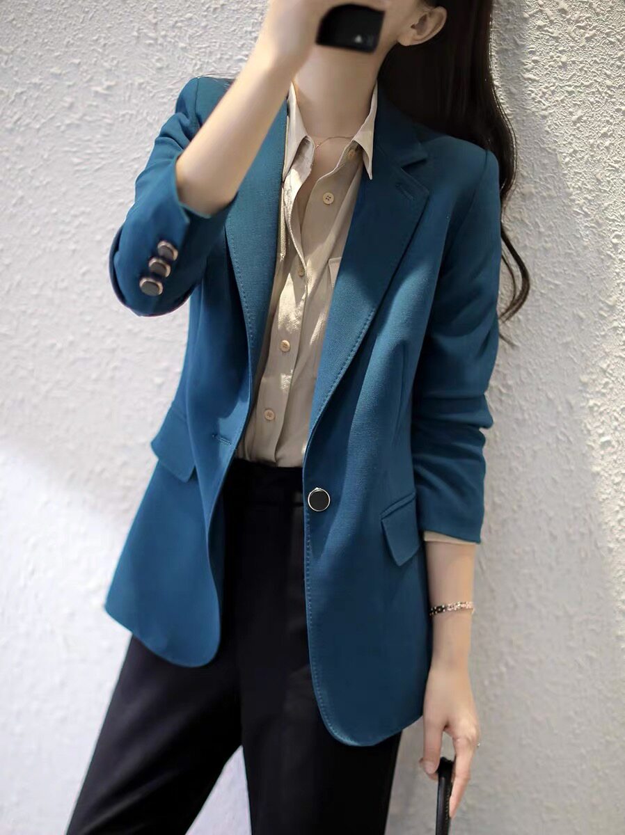 2021年新款网红西服韩版炸街孔雀蓝色早秋西装外套女高级感小西装