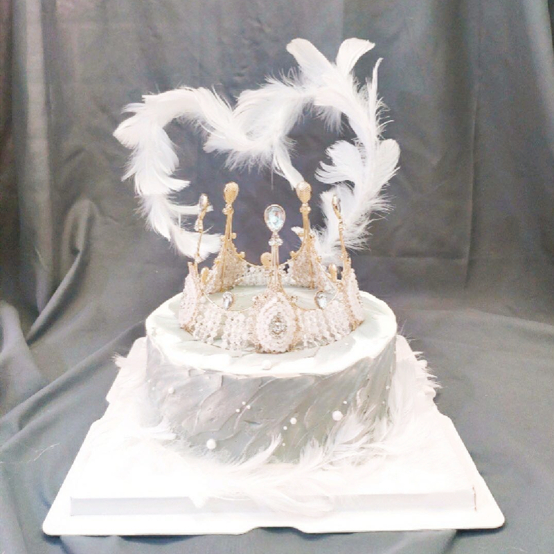 塑料王冠皇冠蛋糕装饰摆件复古女王蕾丝大皇冠小女孩生日王冠头饰