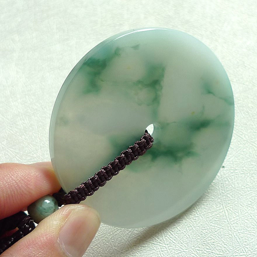 天然a货翡翠冰糯种飘花平安扣挂件42.27克(含珠绳)