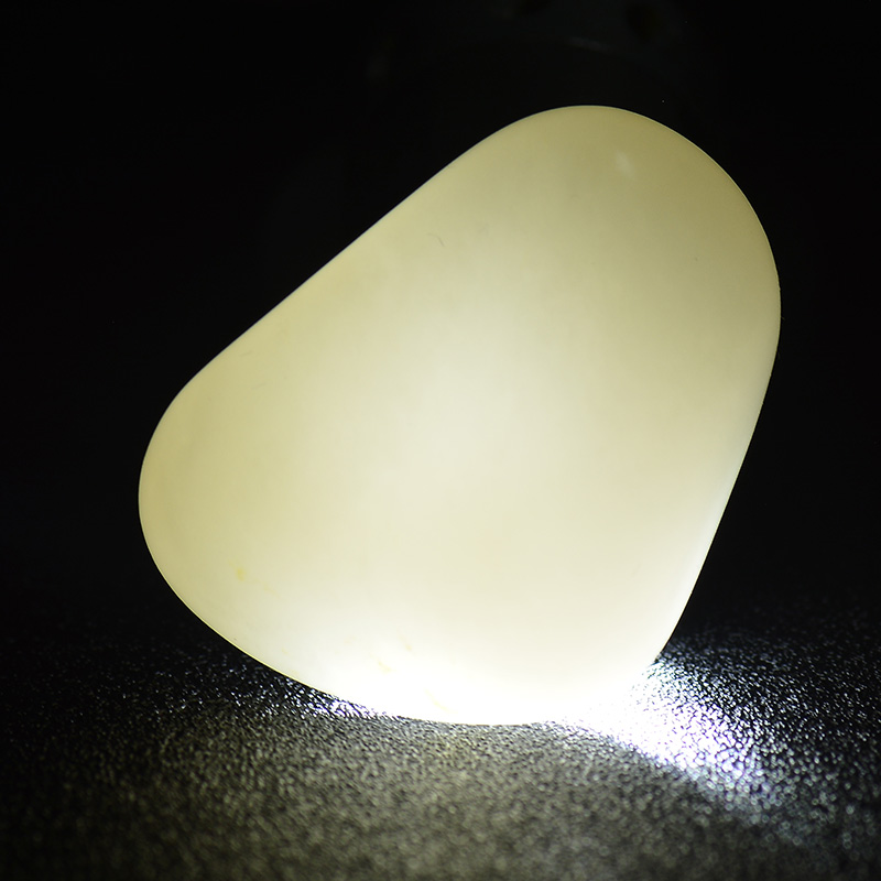 随形天成佳品【厚脂原石粒】和田玉白玉原石 打灯全透肉细46.31g