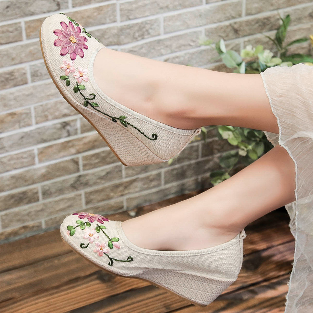 老北京布鞋女款旗袍古风汉服鞋子民族风增高坡跟绣花鞋亚麻牛筋底