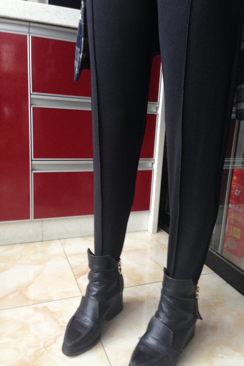 紧身裤女外穿弹力大_老式脚蹬裤子老款踩脚条纹健美裤女士外穿高腰