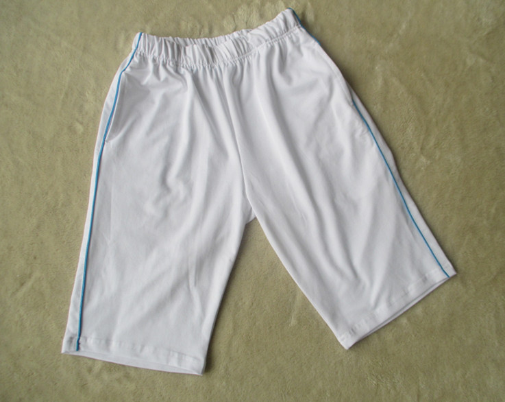 夏季新款 中小学生男女校裤 白色天蓝细边杠 运动休闲 五分短裤