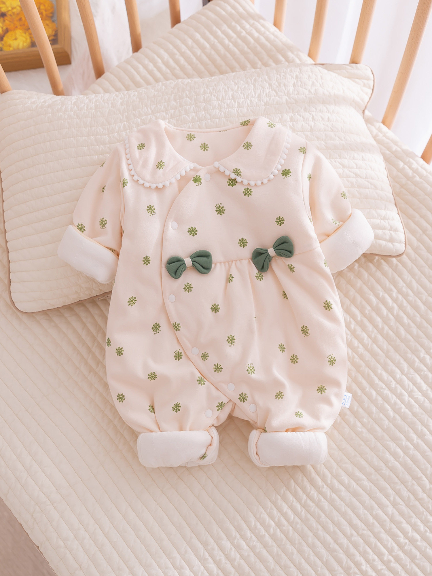 全棉时代婴儿连体衣夹棉加厚秋冬装新生儿棉服保暖女宝宝哈衣外穿连身