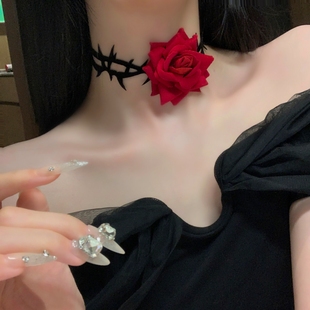红色复古暗黑项链女玫瑰项圈锁骨链choker朋克小众万圣节颈带颈花