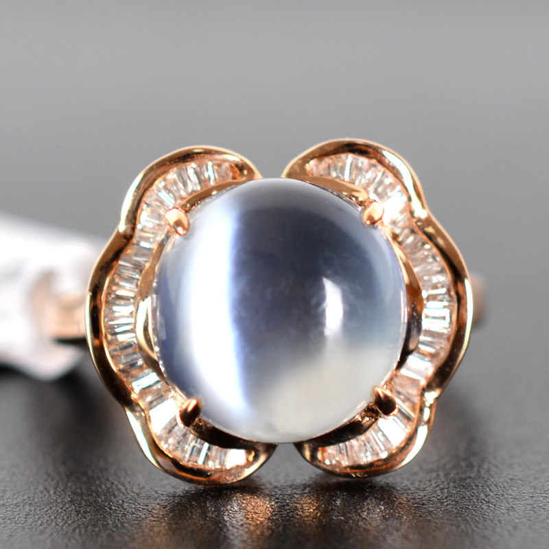 5.05克拉 18k金伴钻月光石戒指 圆润饱满【1544】