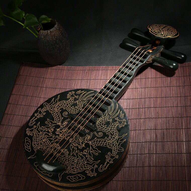 苏工新疆和田玉碧玉作品《双龙琵琶》2008克