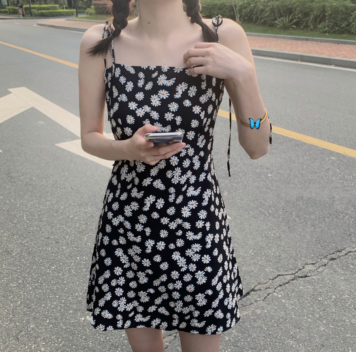 小雏菊碎花吊带连衣裙女夏季清新韩版气质修身显瘦小个子a字短裙