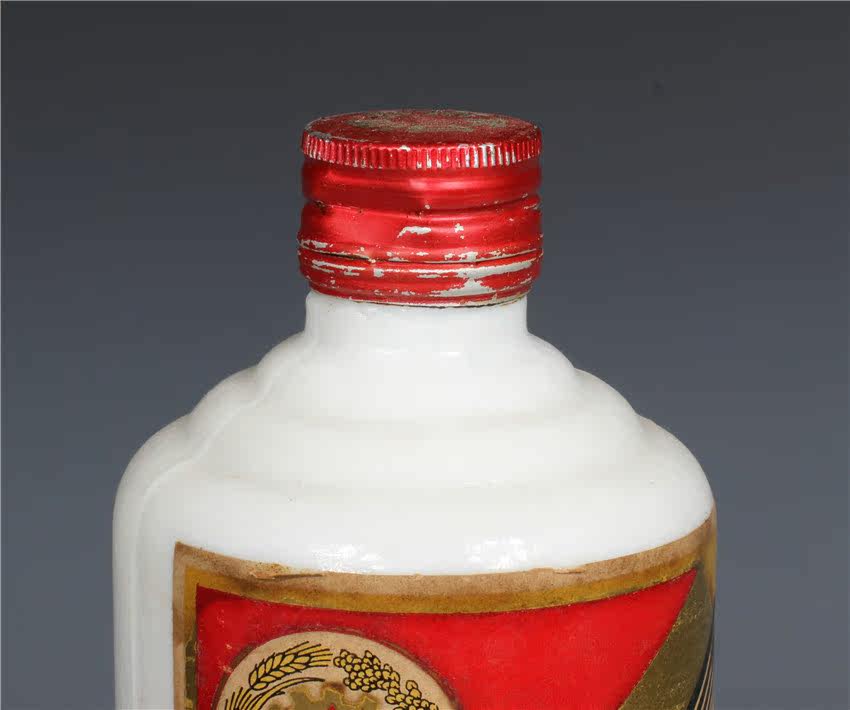 【淘酒中国】80年代铁盖五星茅台1瓶
