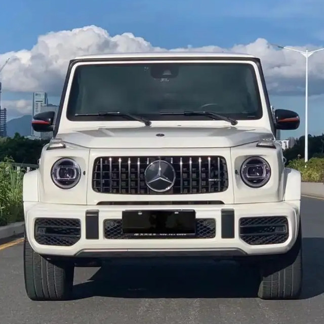 奔驰g63价格及图片报价(奔驰g63价格及图片报价上海区号)