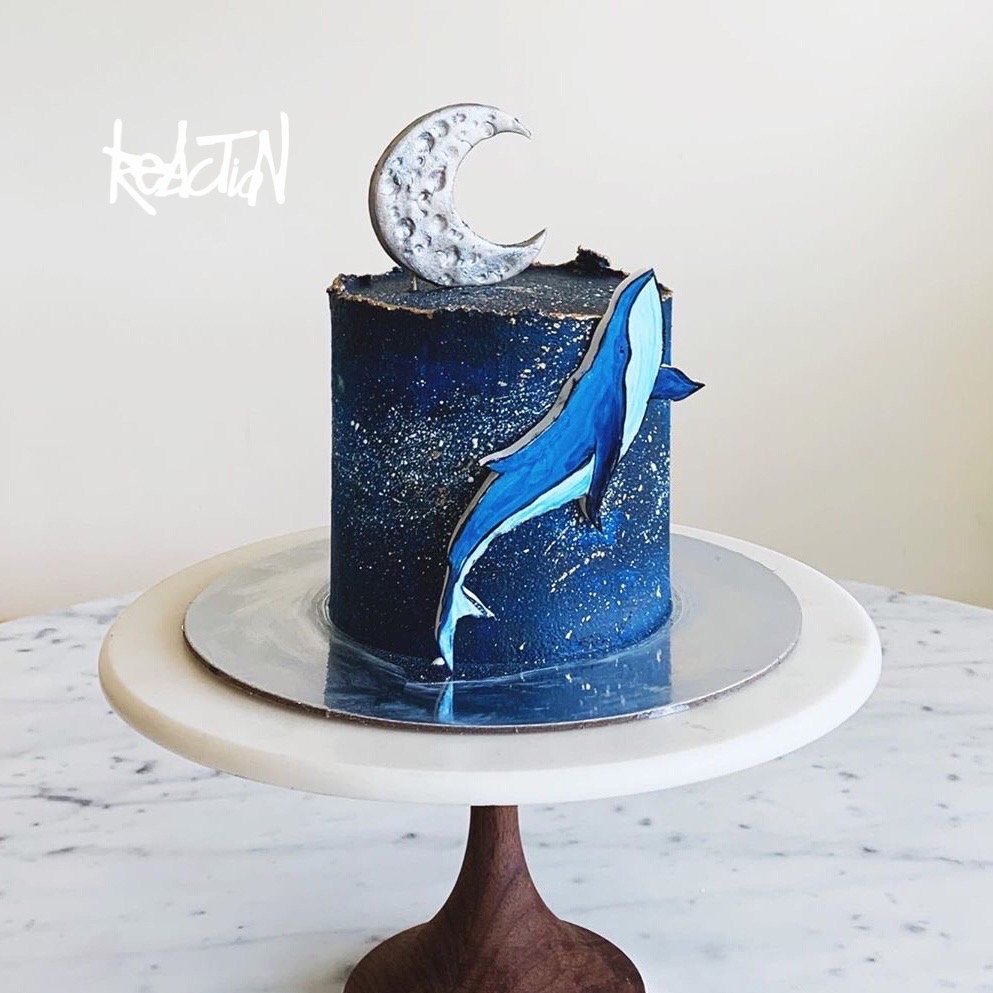 reaction▼「翱游星海的鲸」个性创意加高生日蛋糕 郑州洛阳同城