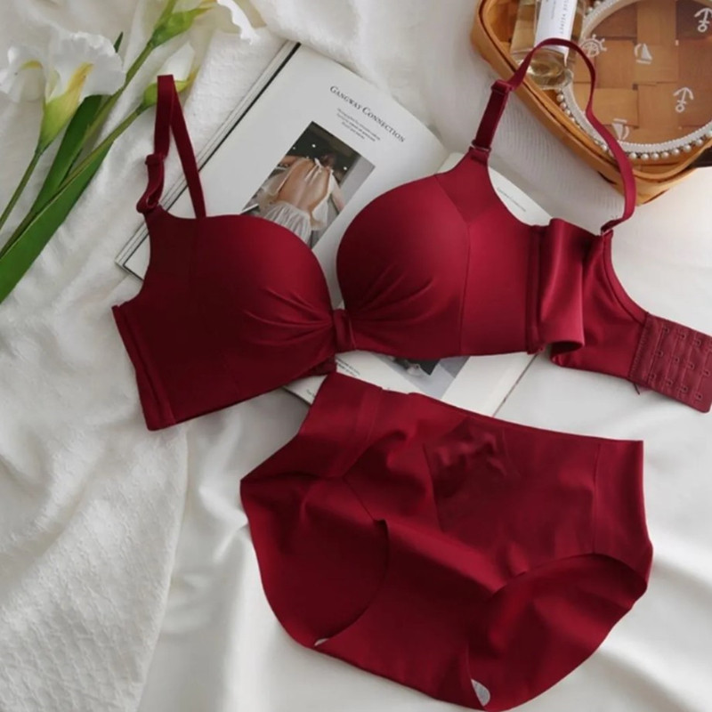 维密汐内衣女无钢圈薄款聚拢性感本命年红色无痕加厚文胸套装虎年