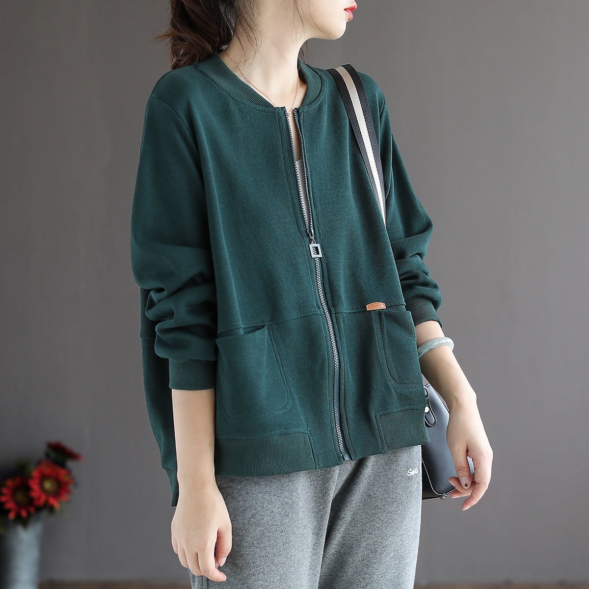 大码女装胖mm时髦秋款妈妈装2020新款秋冬装秋衣外套休闲卫衣开衫