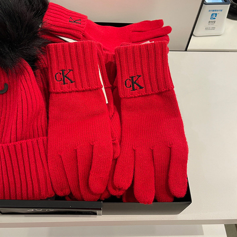 (今日6.8折)ck calvin klein秋冬新款女士纯色刺绣标防寒保暖舒适分指
