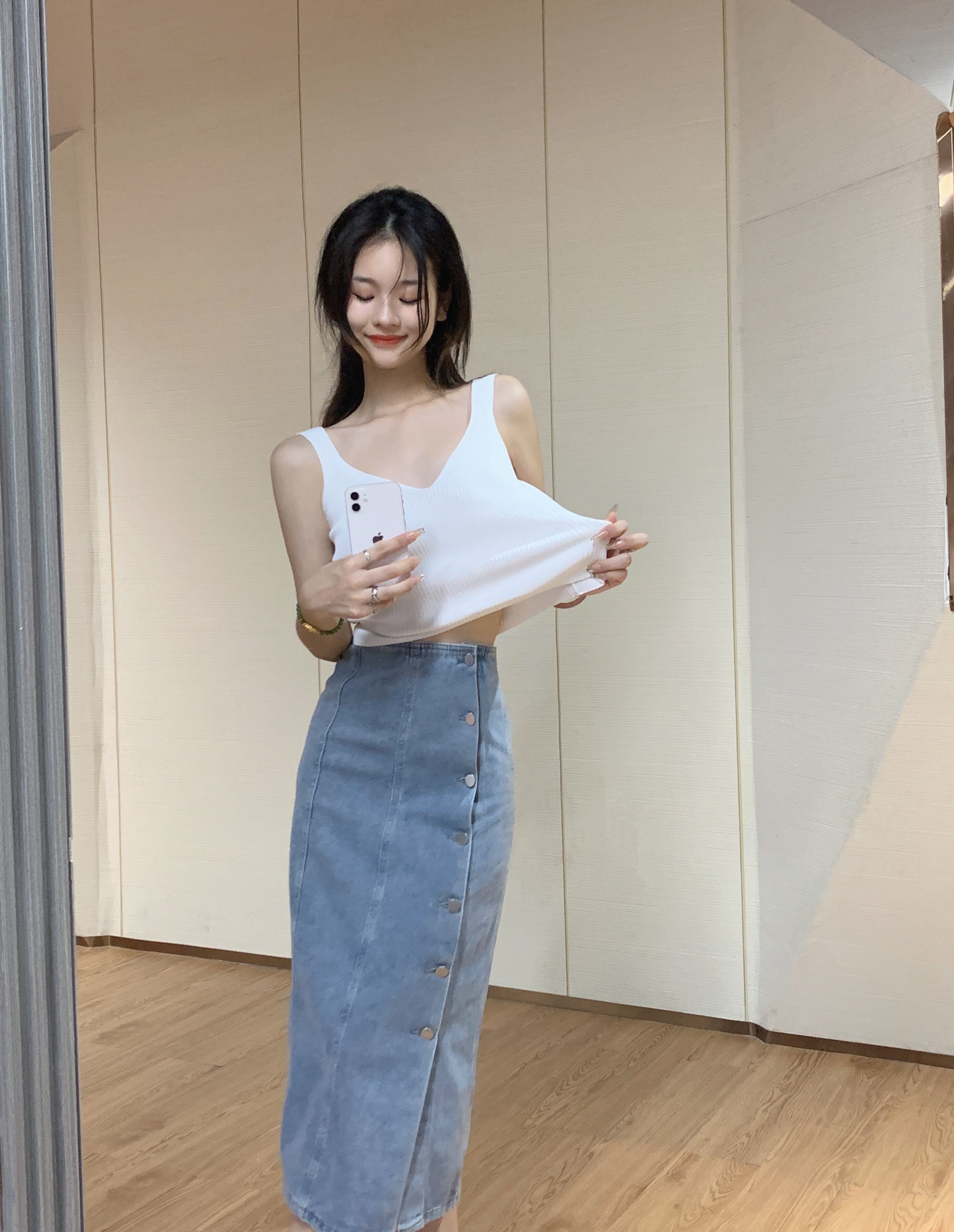 lihonn 奢品定制◆v领吊带背心针织款 高腰牛仔半身裙 黑色短裤